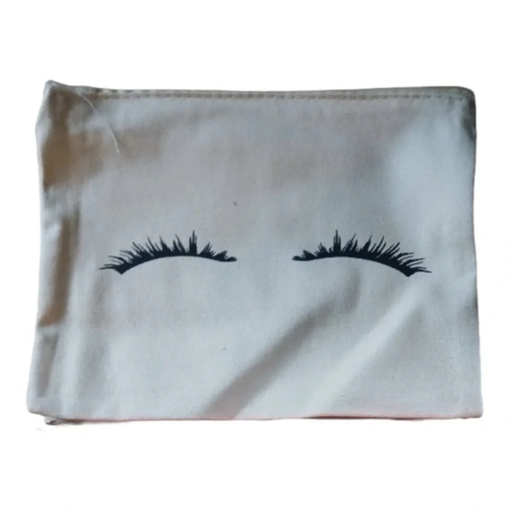 5/$25 NWOT Chic White Pouch Cosmetic Makeup Bag with Eyelash Print